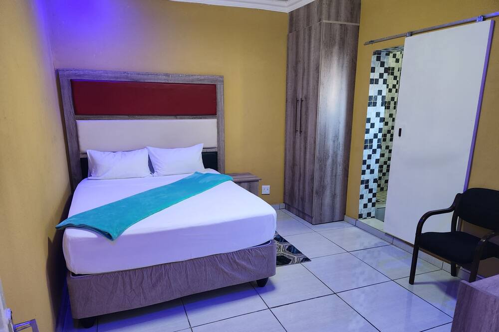 Photo of Bedroom in Emfuleni
