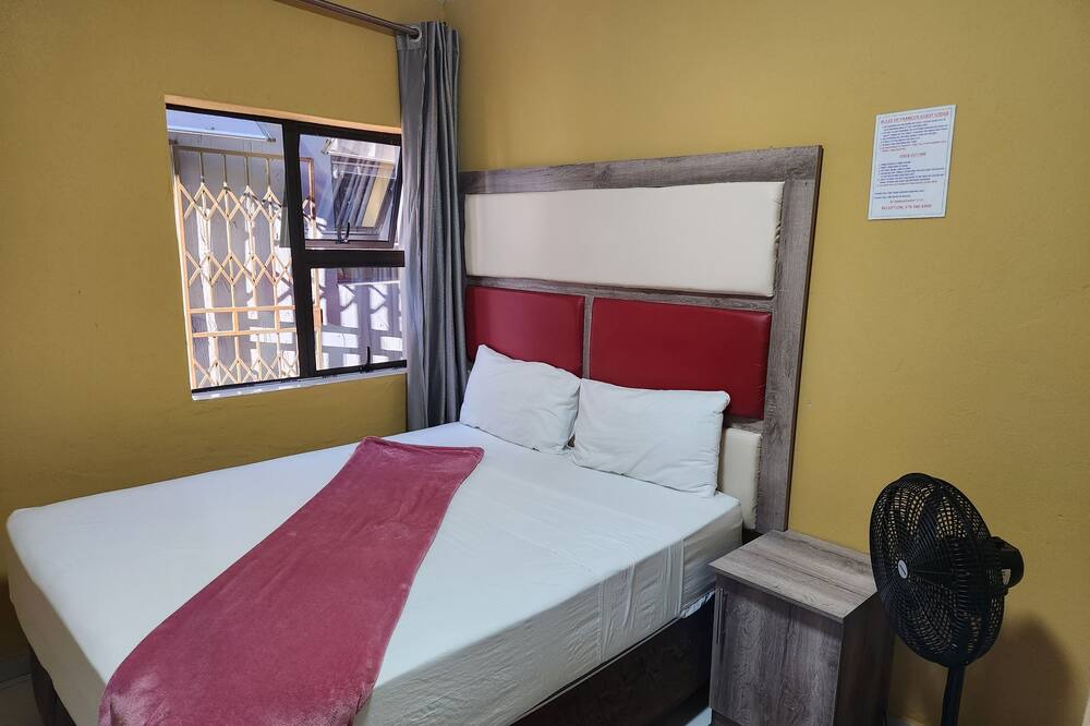 Photo of Bedroom in Emfuleni