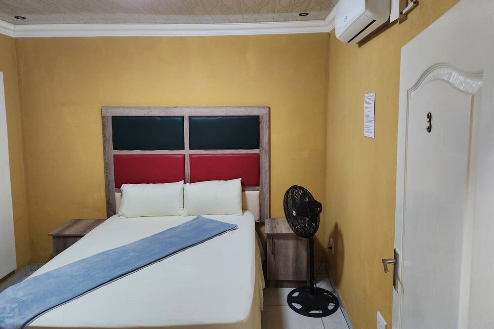 Photo of Bedroom in Emfuleni