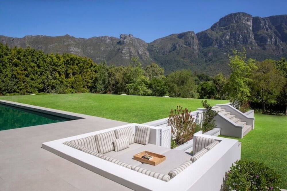 Photo of Outdoor in Bishopscourt