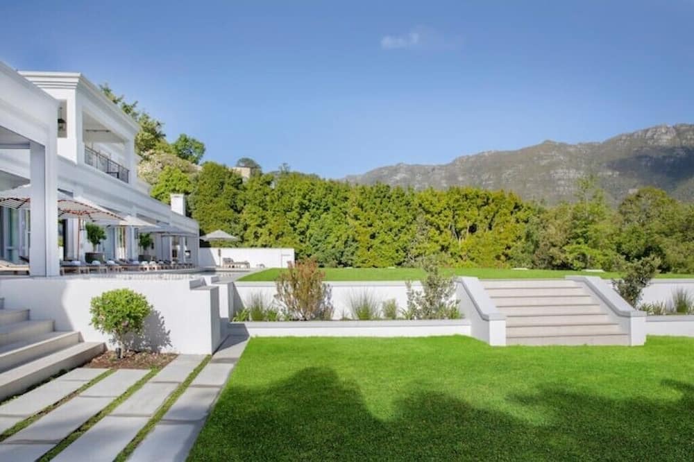 Photo of Outdoor in Bishopscourt