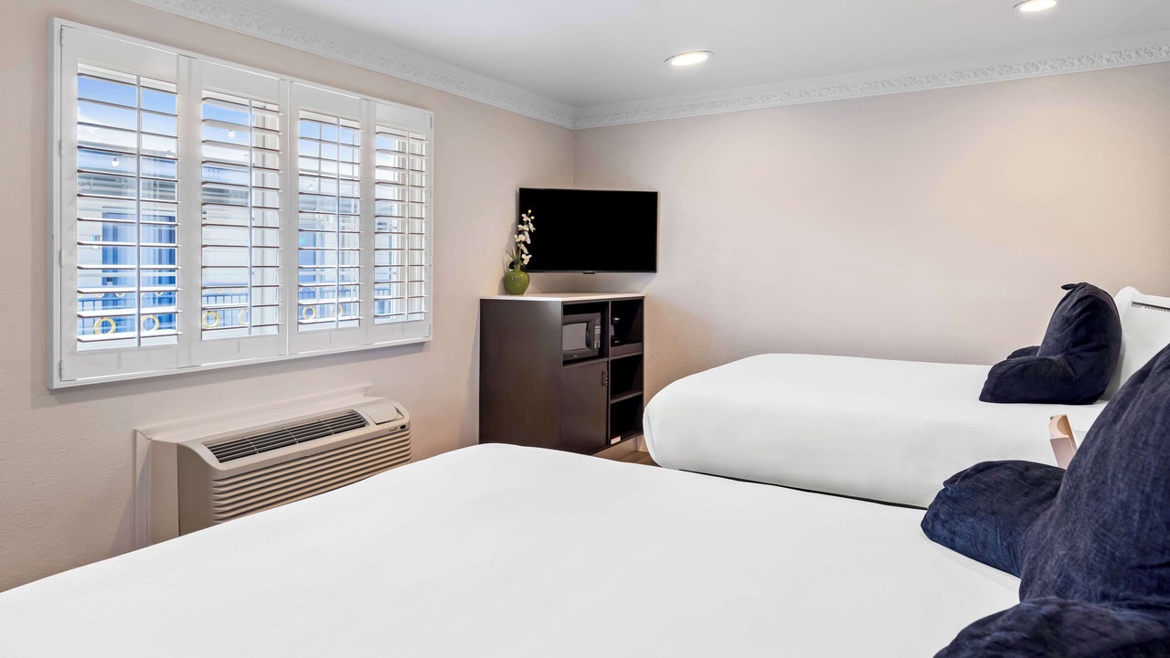 Photo of Bedroom in Marina District