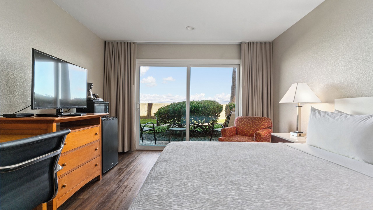 Photo of Bedroom in Burlingame