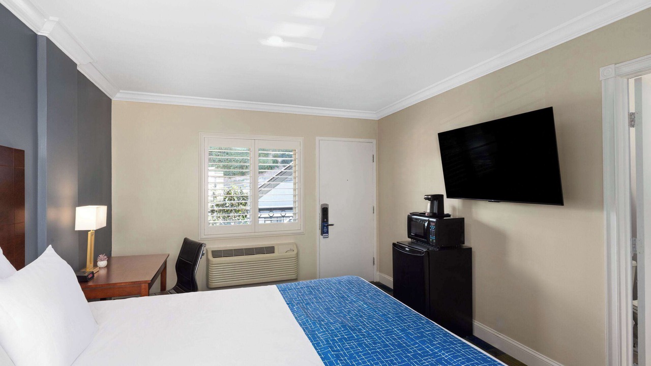 Photo of Bedroom in Fisherman's Wharf