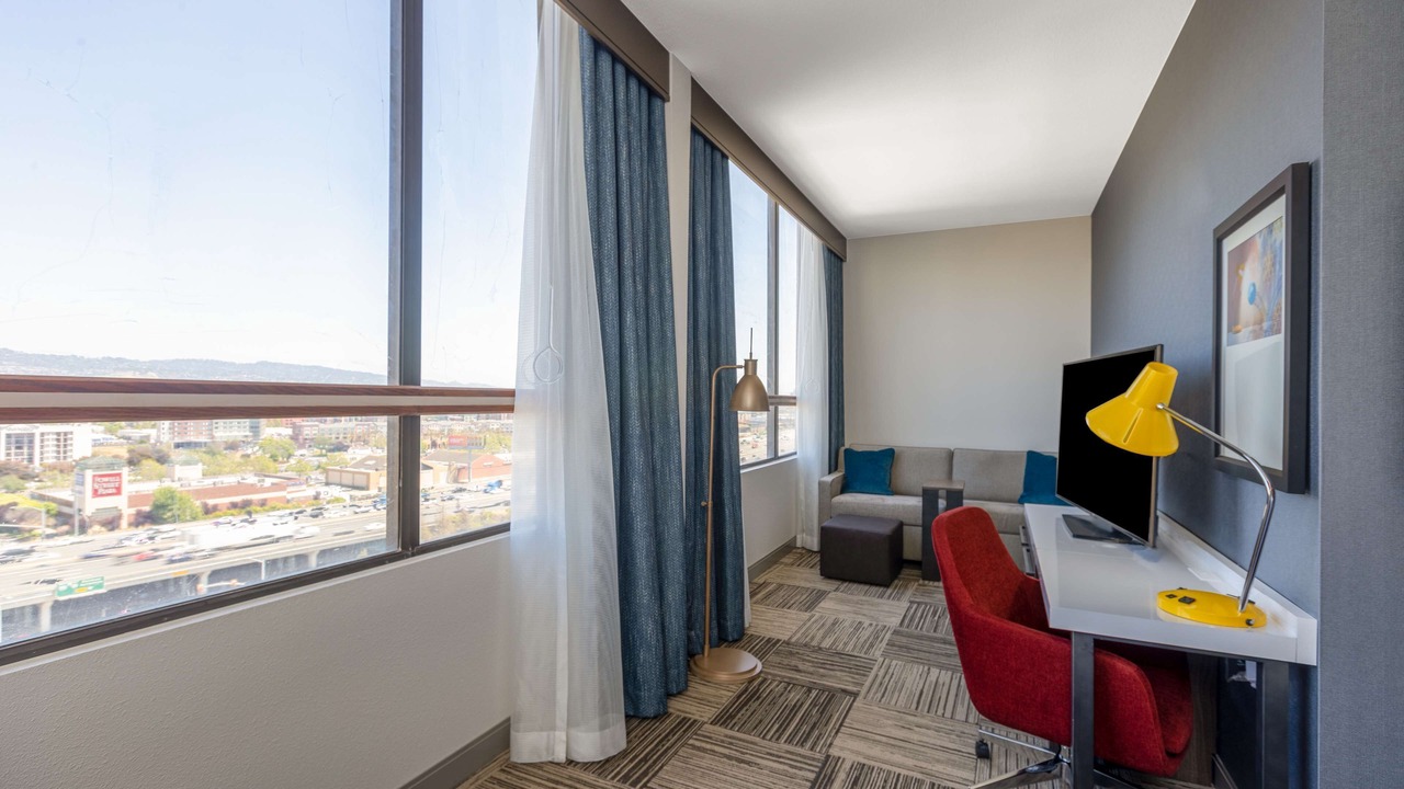 Photo of Livingroom in Emeryville