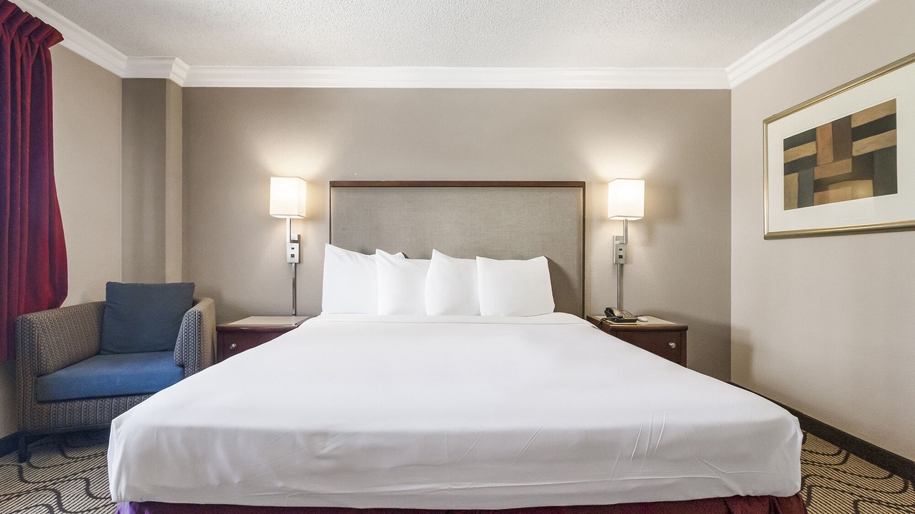 Photo of Bedroom in Produce and Waterfront
