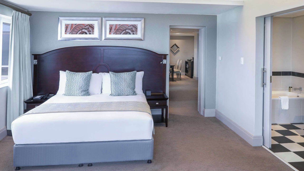 Photo of Bedroom in Pollok Beach