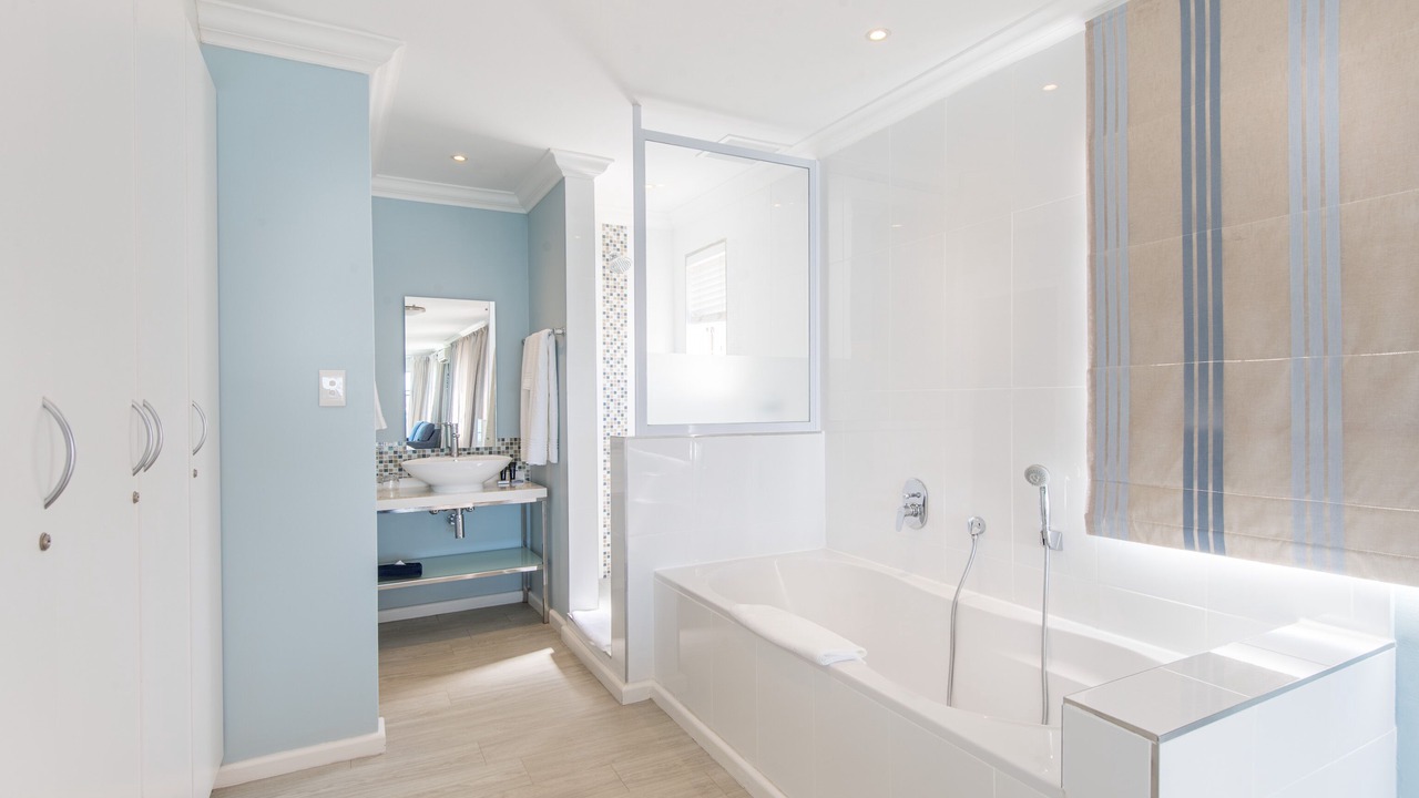 Photo of Bathroom in Saldanha
