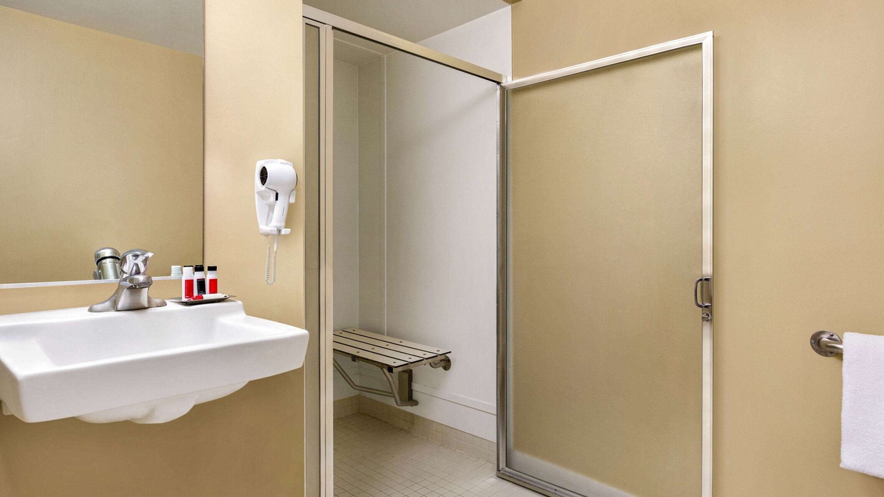 Photo of Bathroom in Marina District