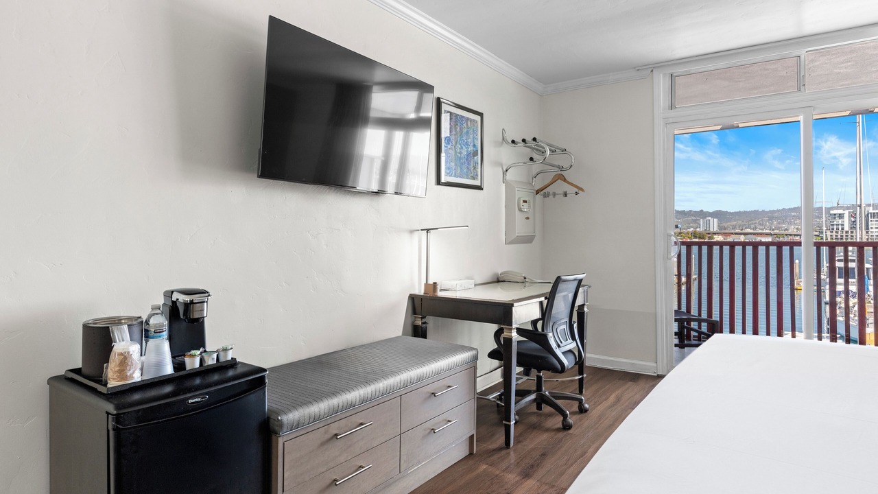 Photo of Bedroom in Oakland