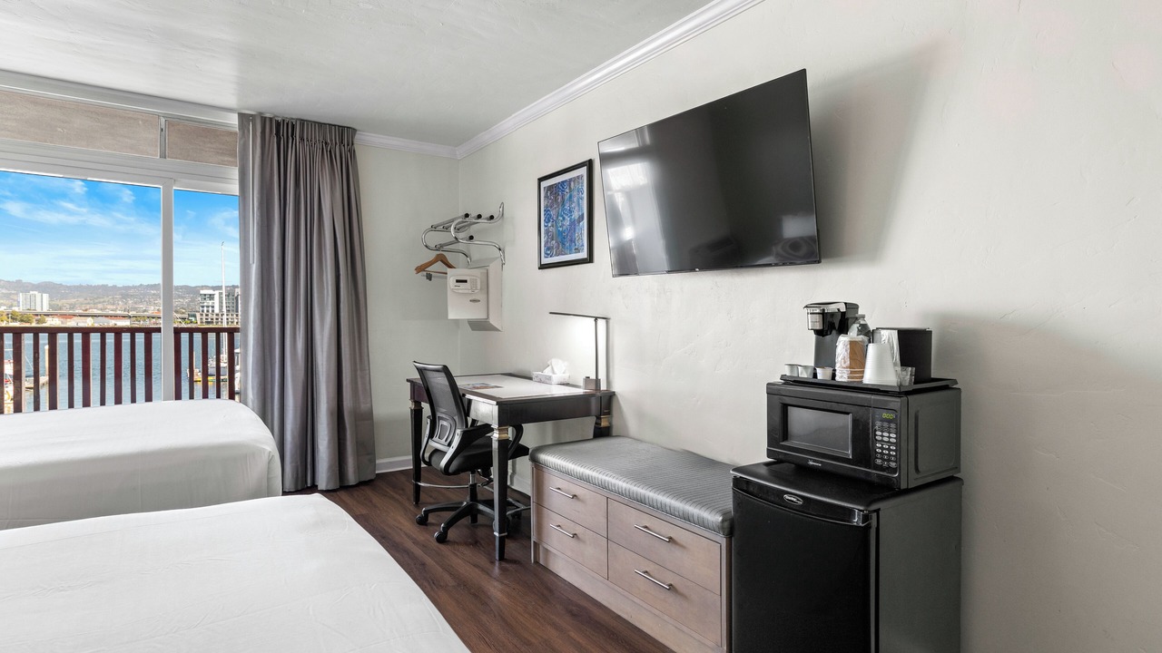 Photo of Bedroom in Oakland