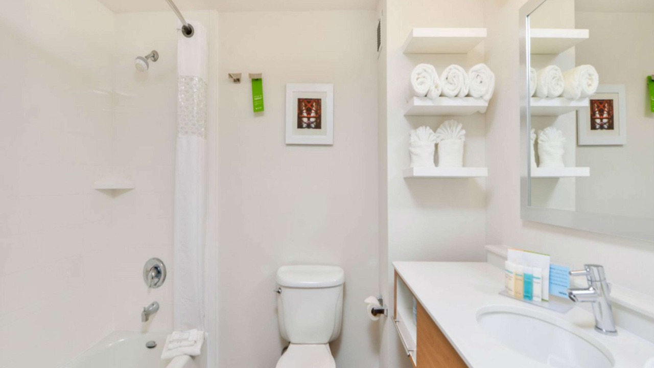 Photo of Bedroom in Burlingame