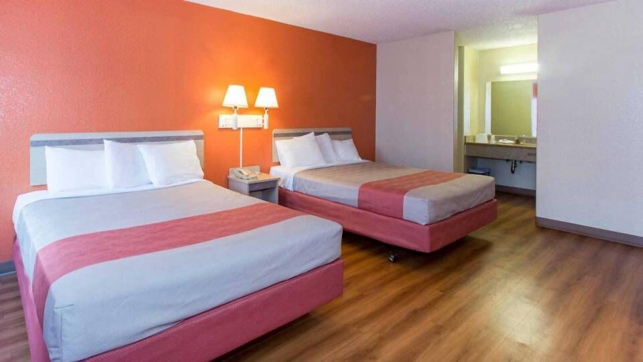 Photo of Bedroom in Theater District