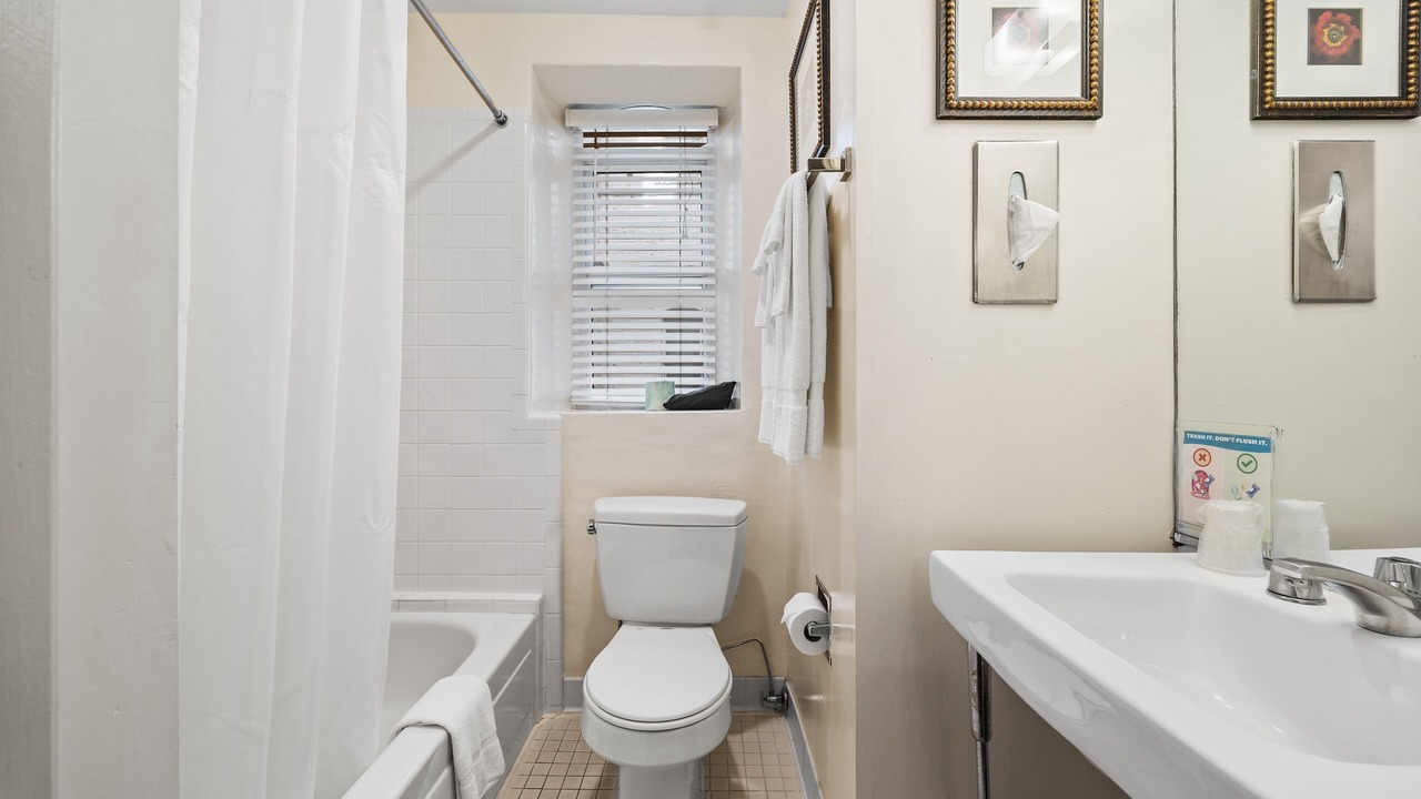 Photo of Bathroom in Lower Nob Hill