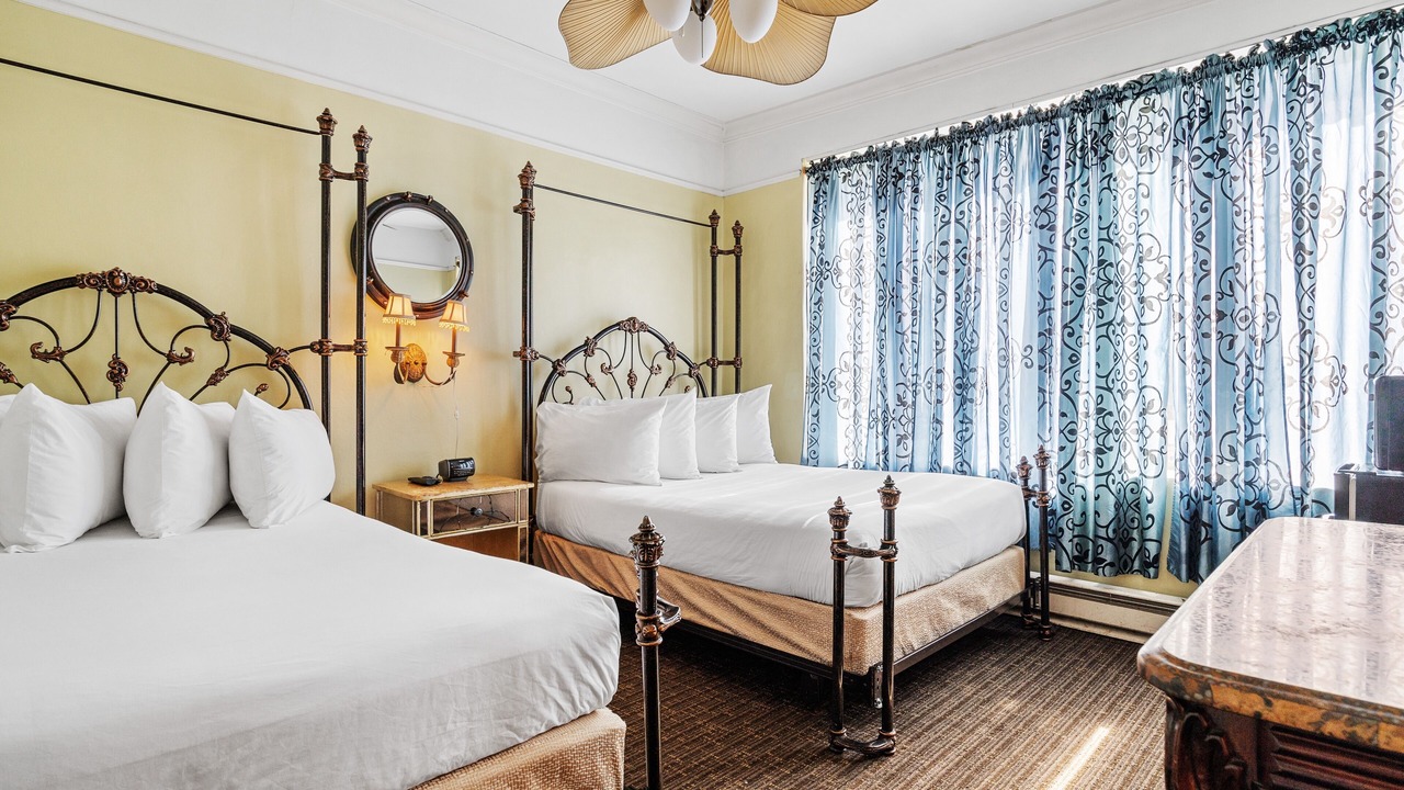 Photo of Bedroom in Lower Nob Hill