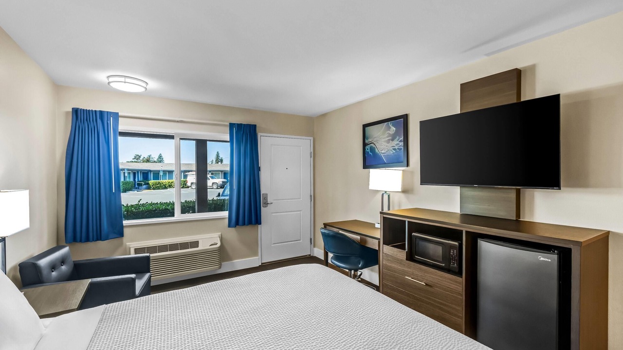 Photo of Bedroom in Santa Rosa