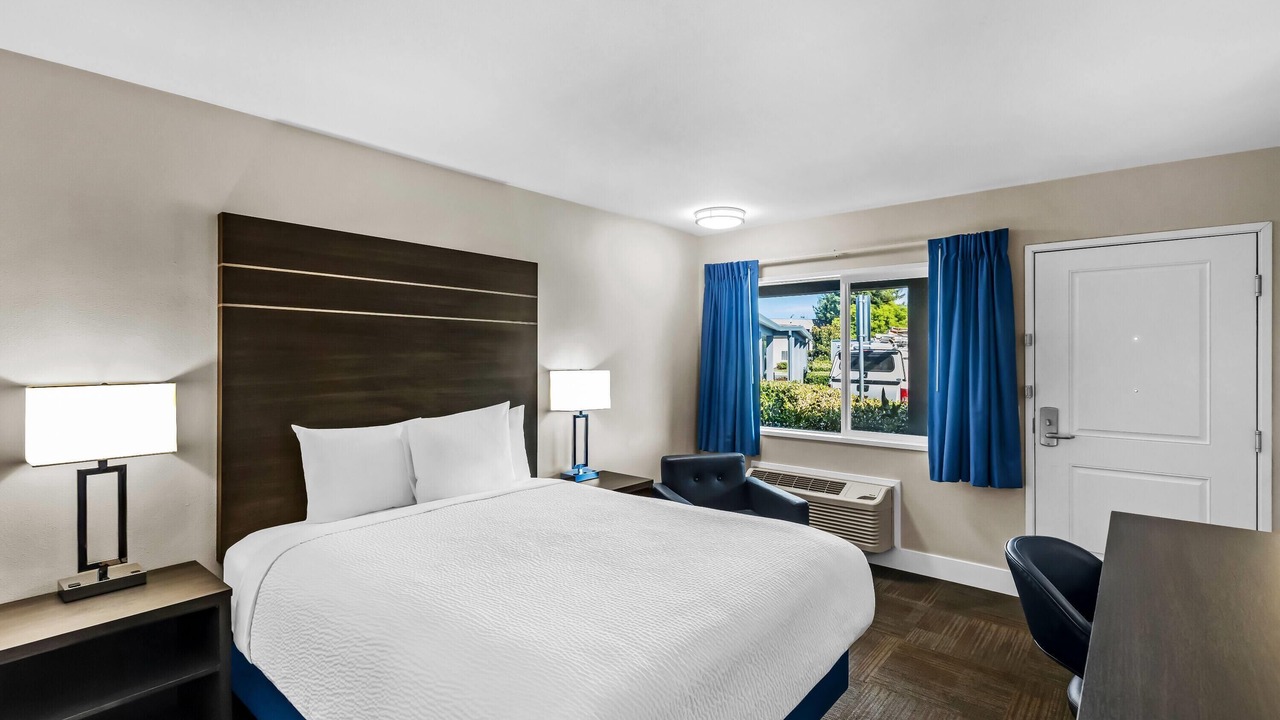 Photo of Bedroom in Santa Rosa