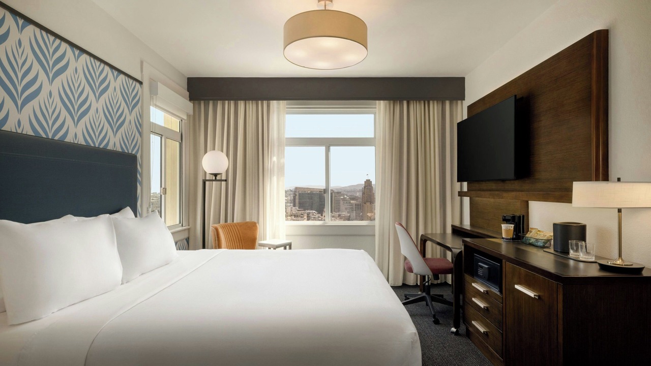Photo of Bedroom in Theater District