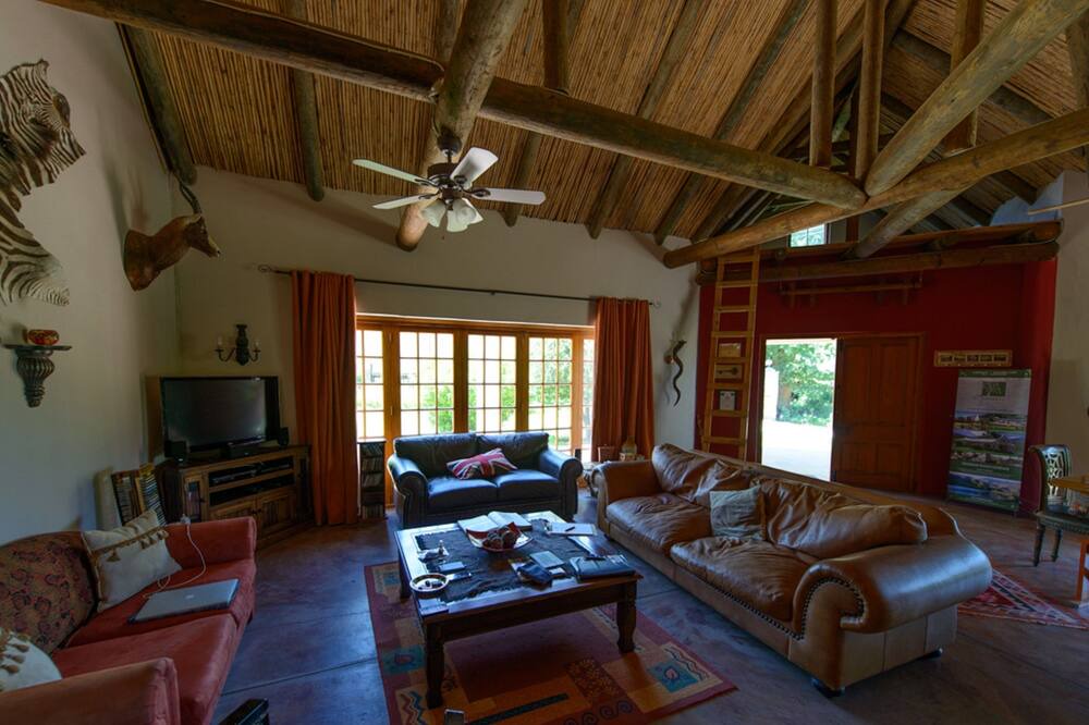 Photo of Livingroom in Ladismith