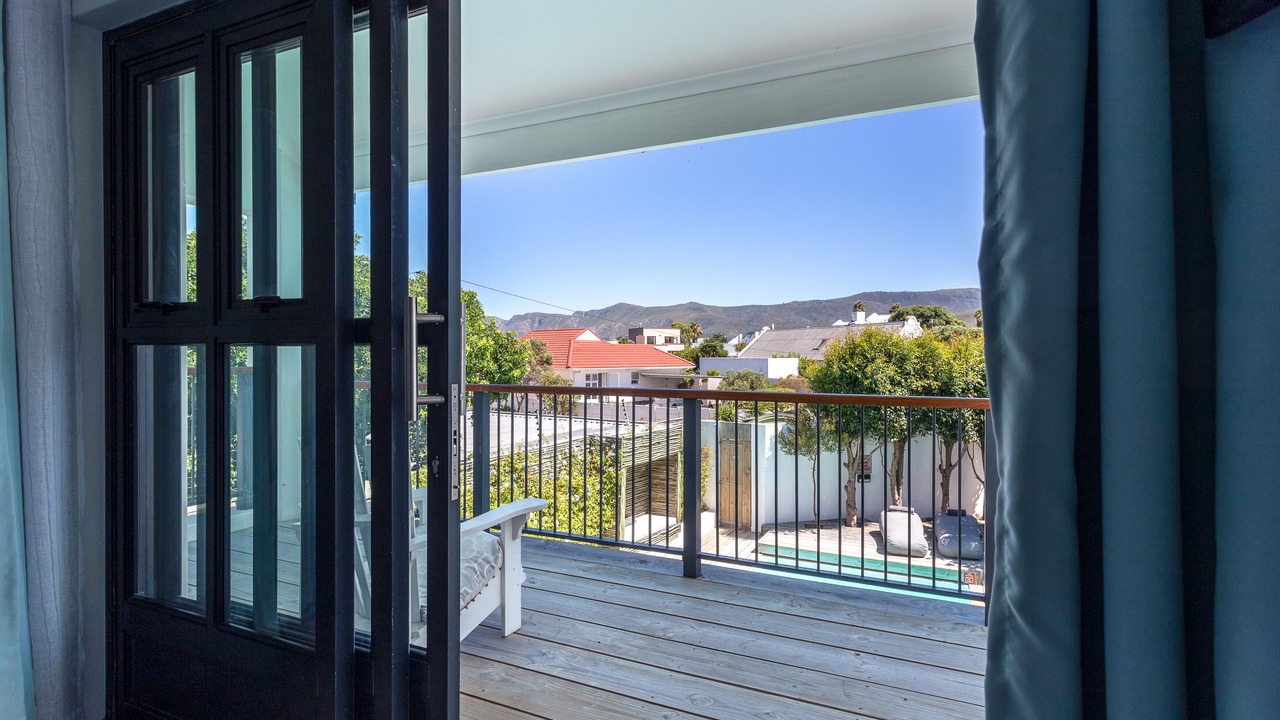 Photo of Patio Balcony in Westcliff