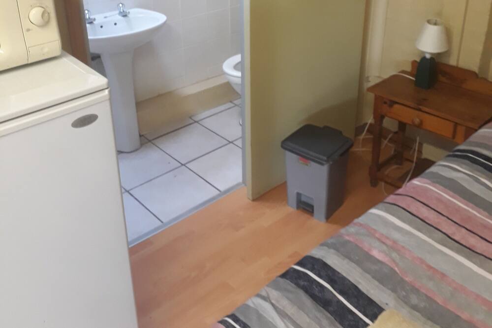 Photo of Bathroom in Bayswater