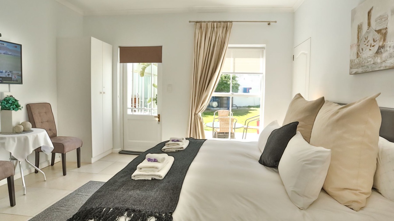 Photo of Bedroom in Redhill