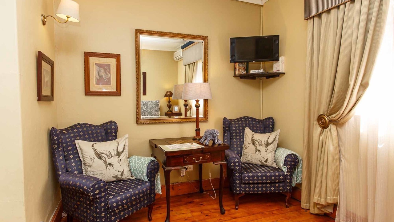 Photo of Bedroom in Oudtshoorn