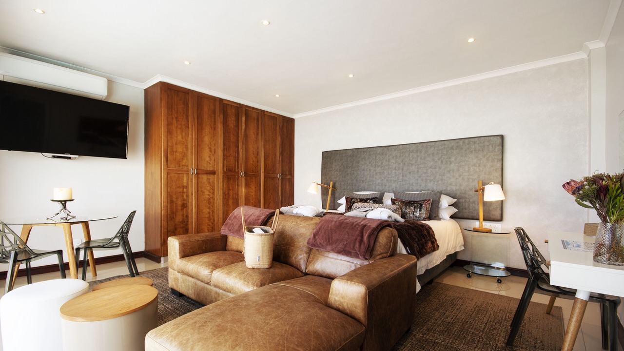 Photo of Bedroom in Wilderness Beach