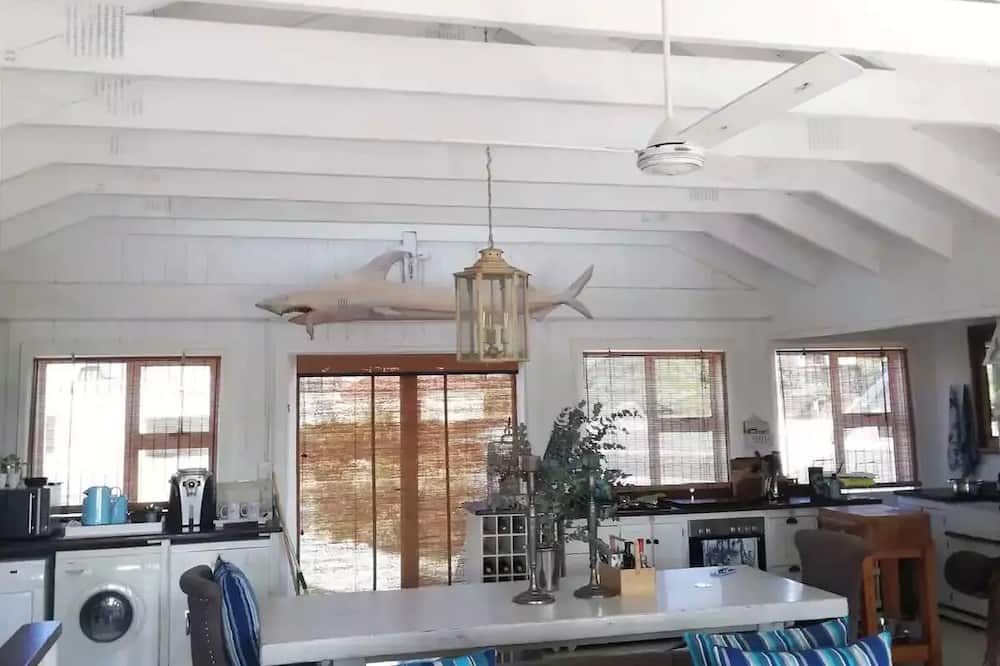 Photo of Kitchen in Pringle Bay
