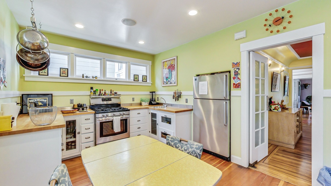 Photo of Kitchen in College Hill