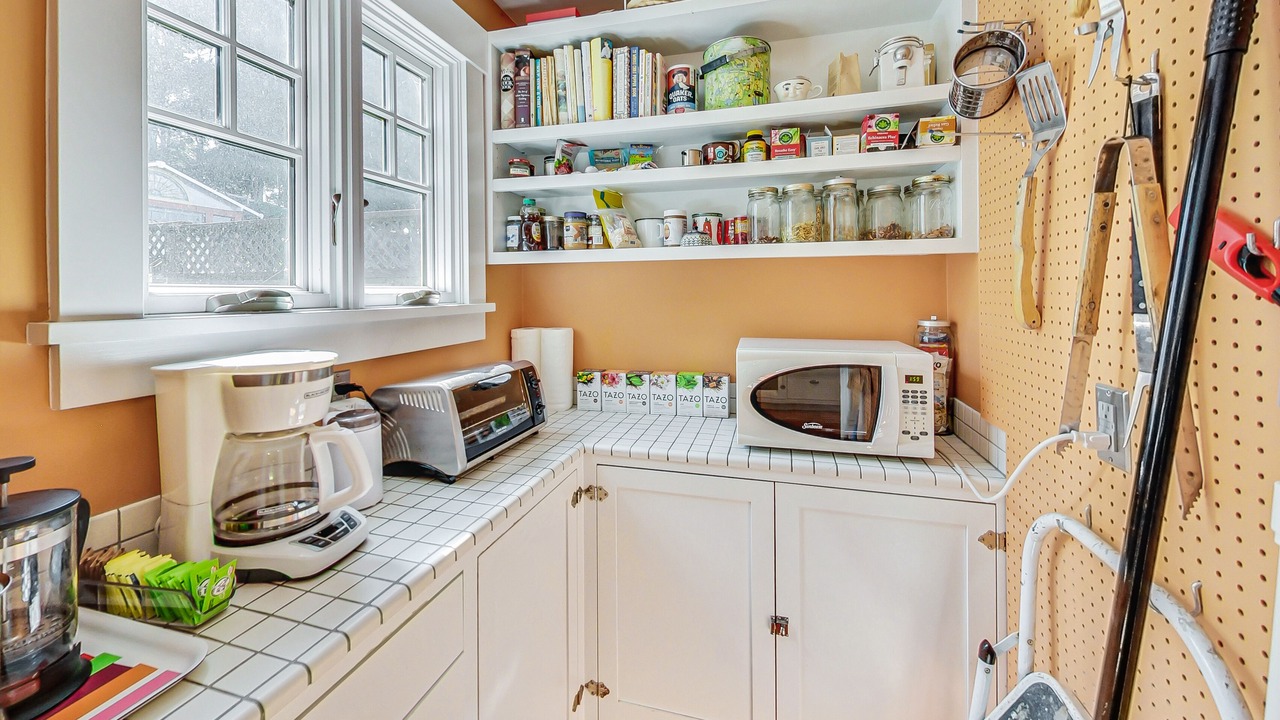 Photo of Kitchen in College Hill