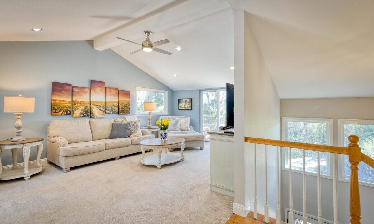 Photo of Livingroom in Montgomery Village