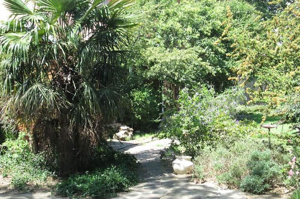 Photo of Outdoor in Bayswater