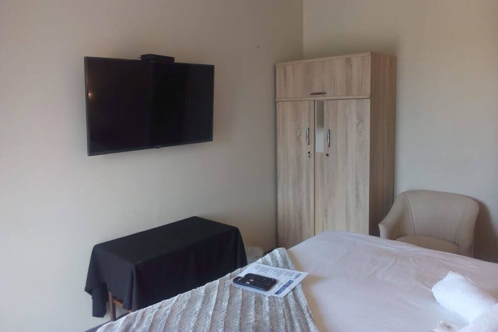 Photo of Bedroom in George
