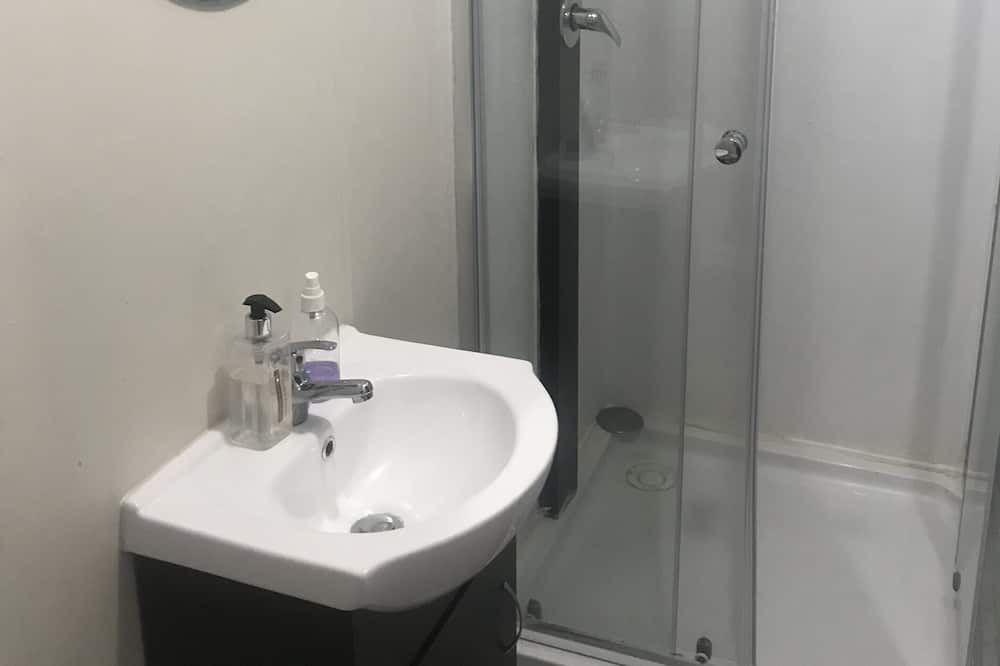 Photo of Bathroom in George