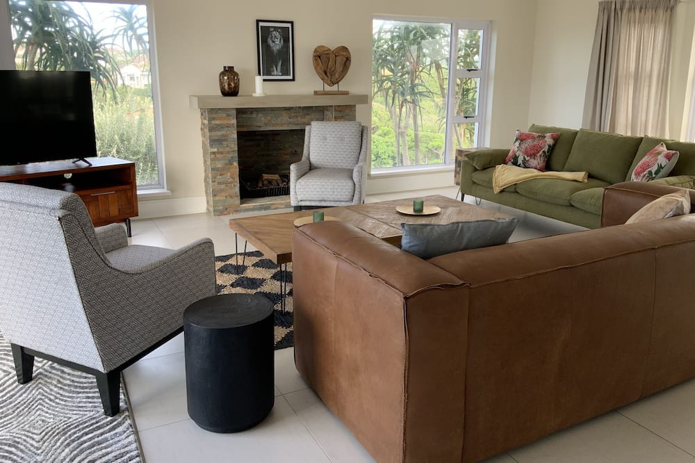 Photo of Livingroom in Port Alfred