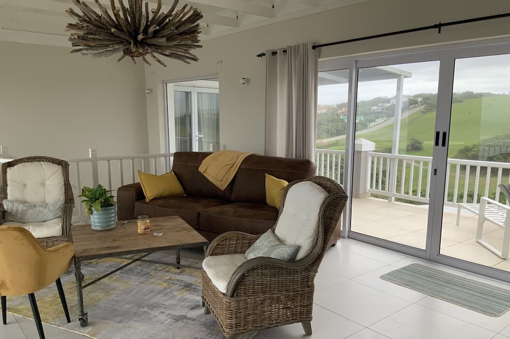 Photo of Livingroom in Port Alfred