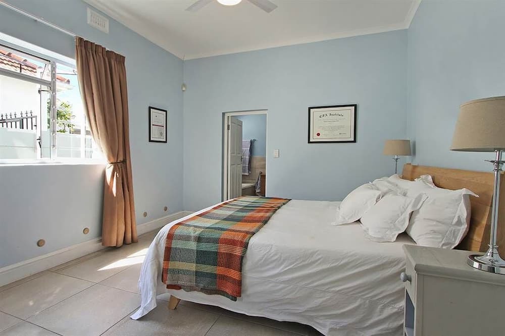 Photo of Bedroom in Claremont