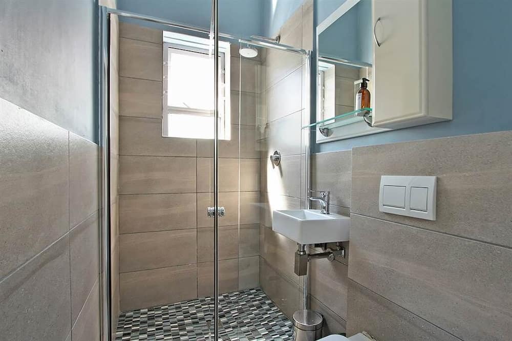 Photo of Bathroom in Claremont