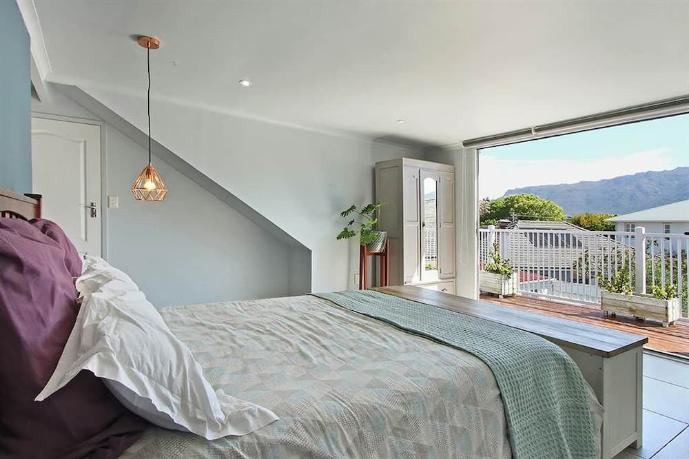 Photo of Bedroom in Claremont