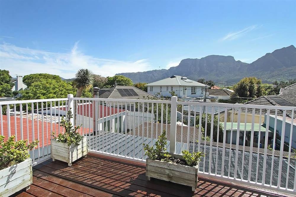 Photo of Outdoor in Claremont