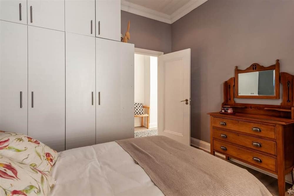 Photo of Bedroom in Claremont