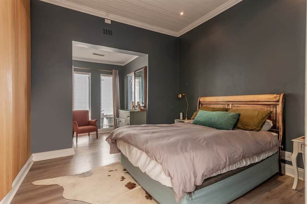 Photo of Bedroom in Claremont