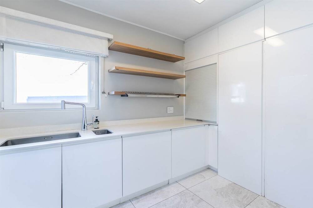 Photo of Kitchen in Newlands