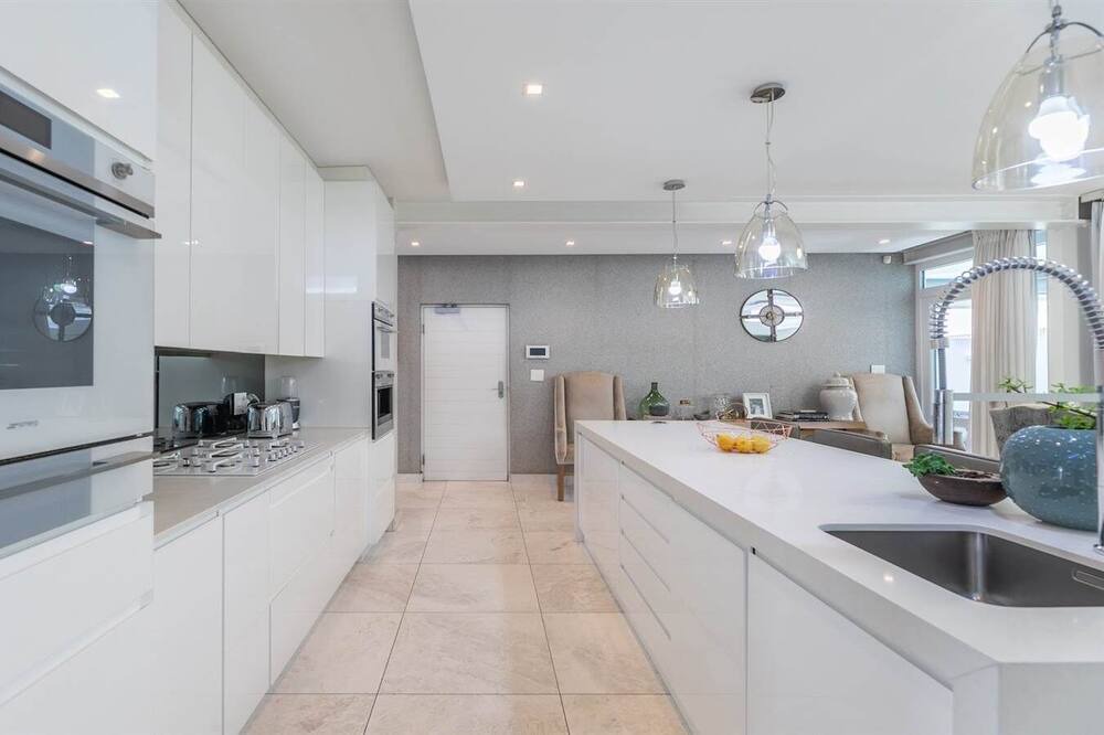 Photo of Kitchen in Newlands