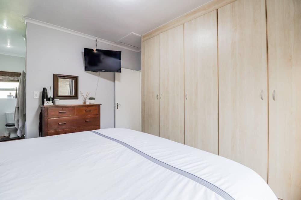 Photo of Bedroom in Durbanville