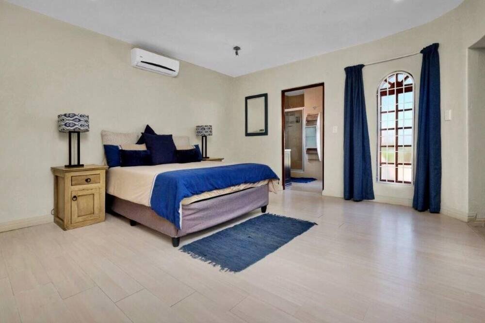 Photo of Bedroom in Greater Johannesburg Metropolitan Area