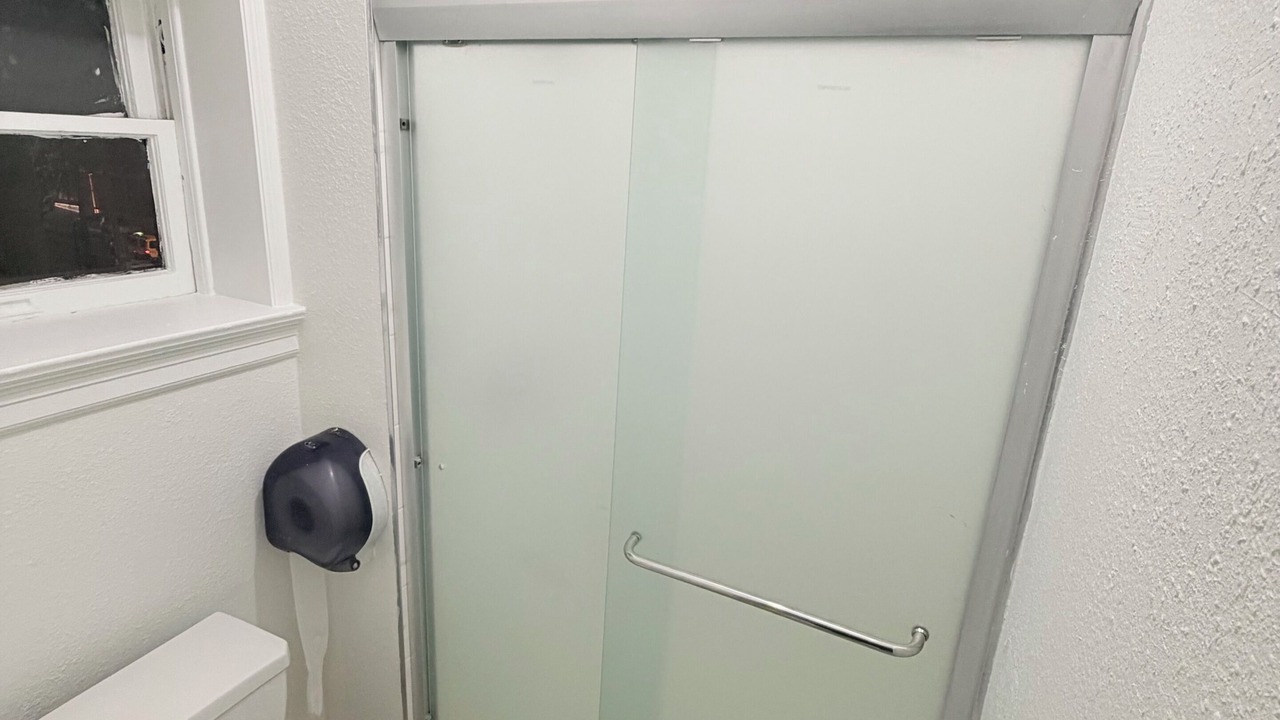 Photo of Bathroom in Tenderloin