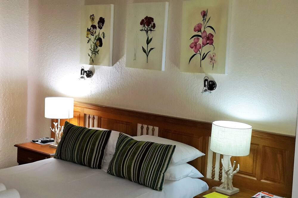 Photo of Bedroom in Schoemansville