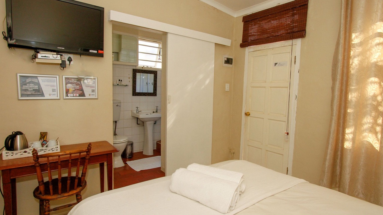 Photo of Bedroom in Essenwood